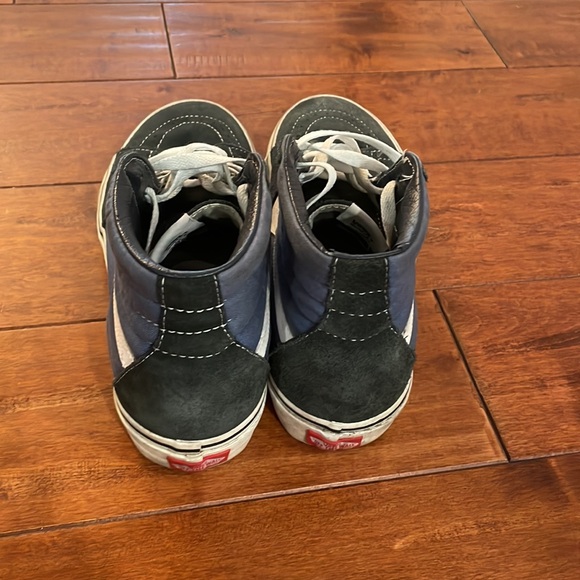 Vans high top - men’s size 9.5 - Picture 3 of 5